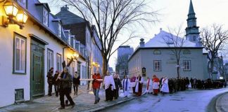 18 avril 2025 : Marche Œcuménique avec la croix entre quatre églises du Vieux Québec