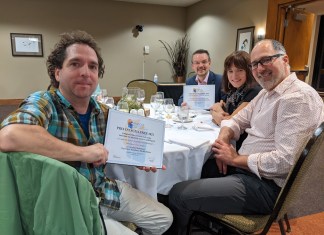 Et les gagnants dans la catégorie « vidéo » sont…