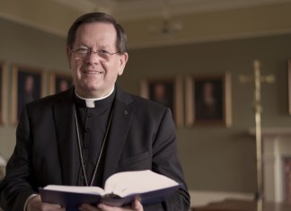 Le cardinal Lacroix devient membre du Conseil des cardinaux